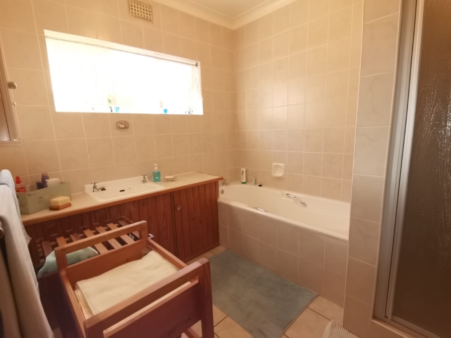 To Let 3 Bedroom Property for Rent in Panorama Free State